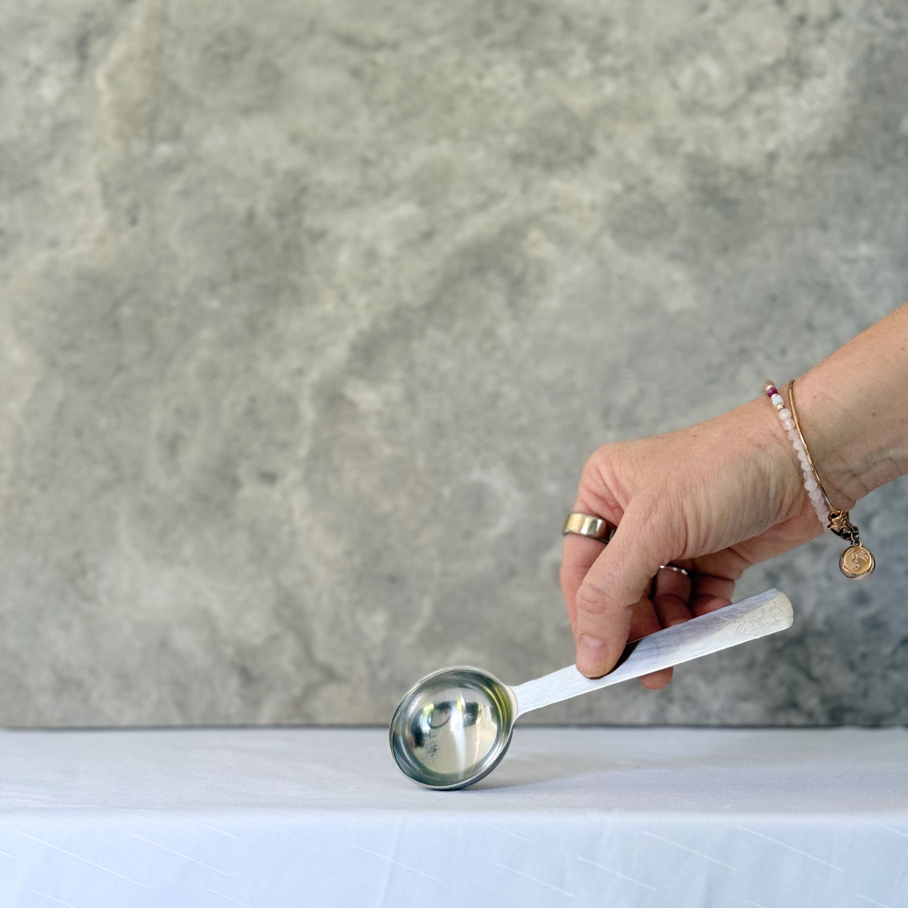 Metal Scoop - 10g measured dose